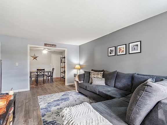 4th image of 655 W Lowell Ave Unit 6