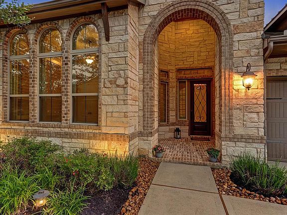 Warm and welcoming, this is 11 Jaspers Place.