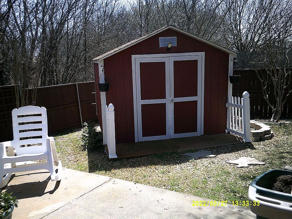 1st image of 433 Niagara Falls Dr