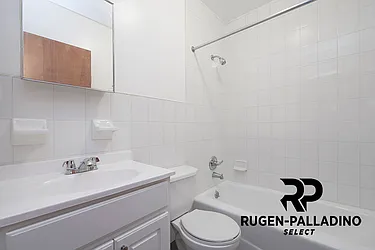 Rented by R New York