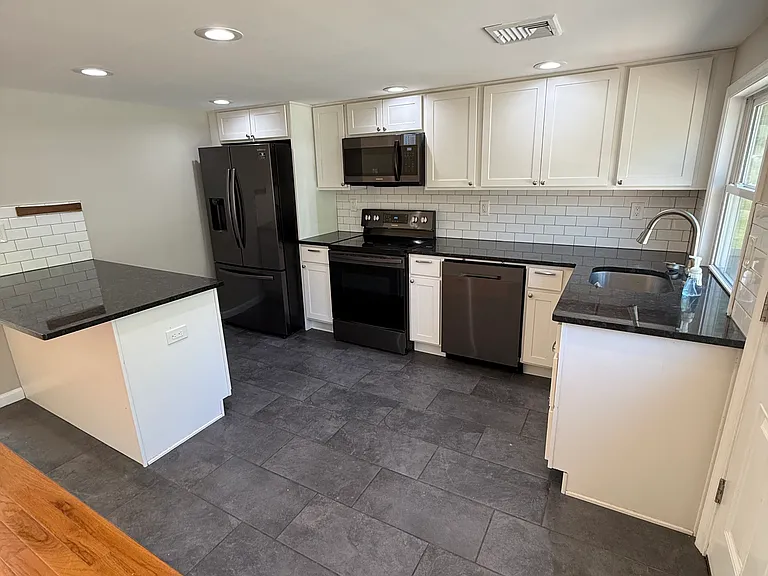 135 Christian Hill Rd #A — Photo 7