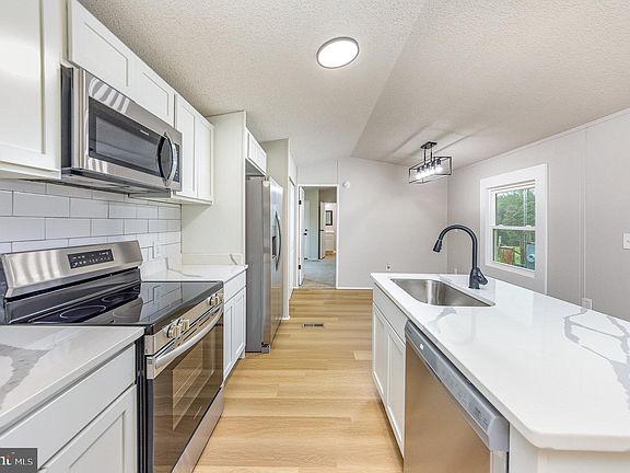 5th image of 14273 Tatum Ln