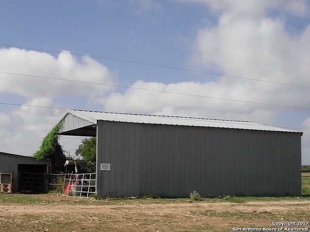 1st image of 860 County Road 343
