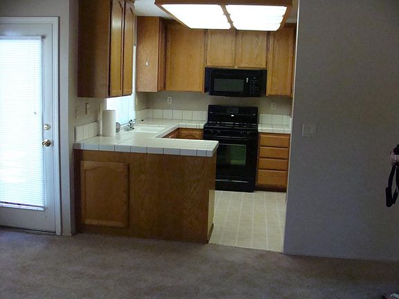 4th image of 1040 Haman Way