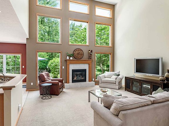 5th image of 22163 White Spruce Ct