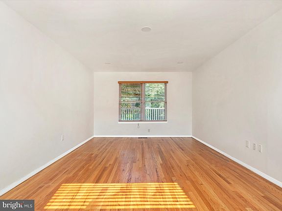 5th image of 1209 Kimberly Ln