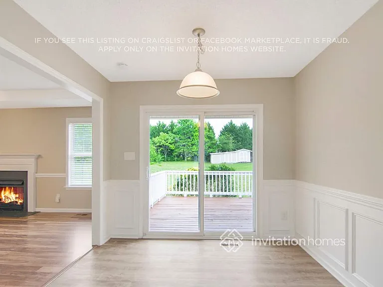 386 Rosa Cir — Photo 4