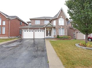 8 Gruber Dr, Brampton, ON L6P1E2