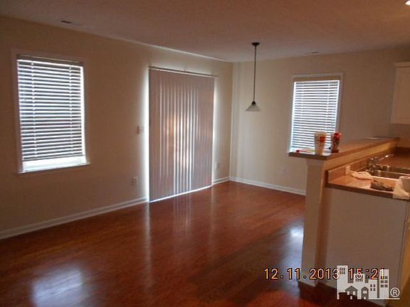 3rd image of 633 Serene Ct