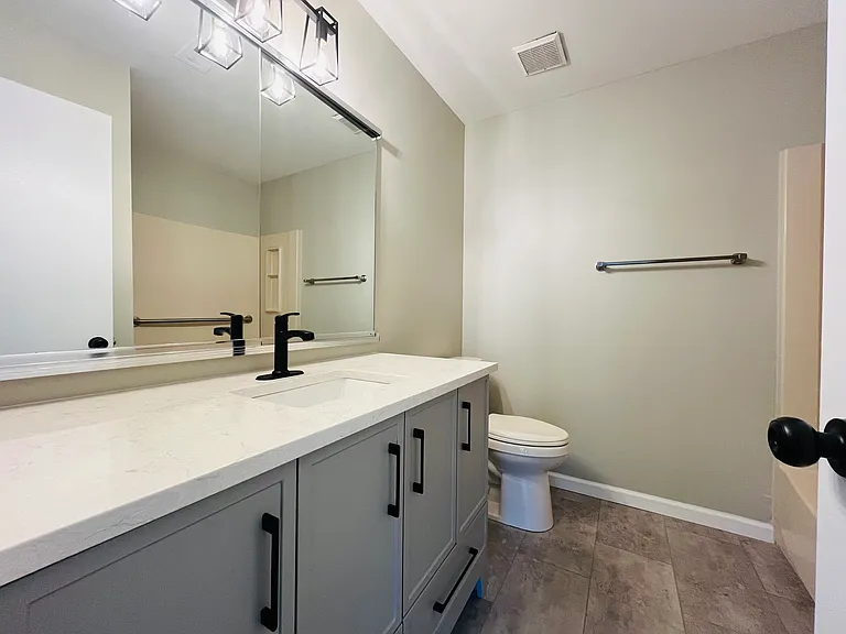 Primary Full Bathroom