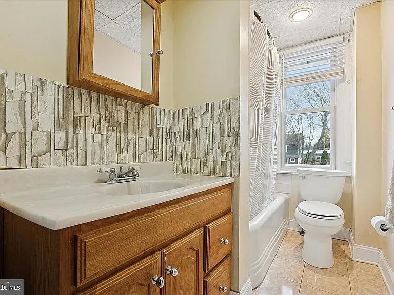 27 S Merion Ave #2 — Photo 5