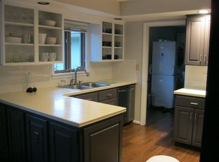 2535 Canterbury Rd, Columbus, OH 43221