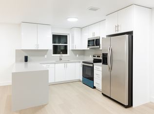 215 W 19th St, Hialeah, FL 33010