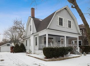 326 S Stone Ave, La Grange, IL 60525