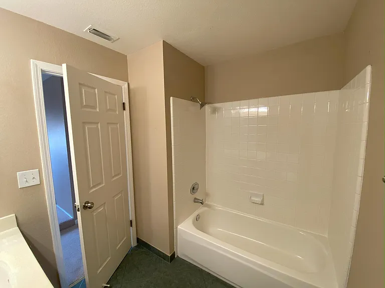 422 Madrone Pl — Photo 33