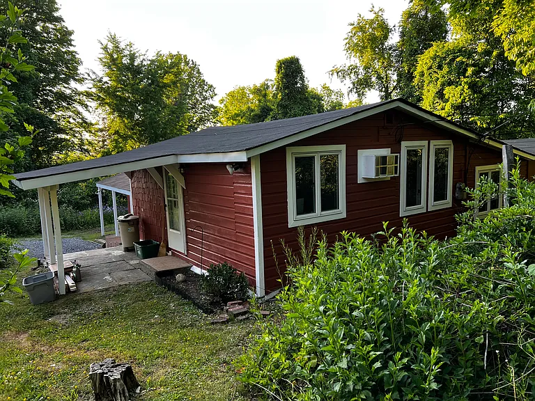 238 Lime Kiln Rd #2 — Photo 1