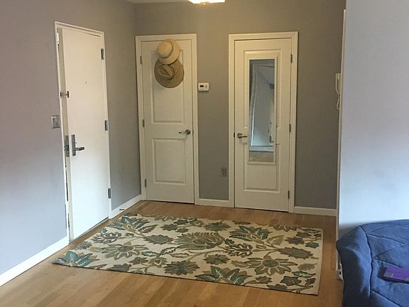 5th image of 251 W Broadway #308