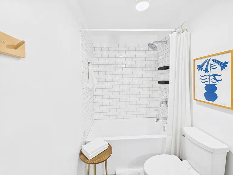 230 Wilson St #5 — Photo 15