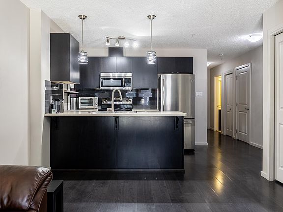 4th image of 344 Windermere Rd NW #131