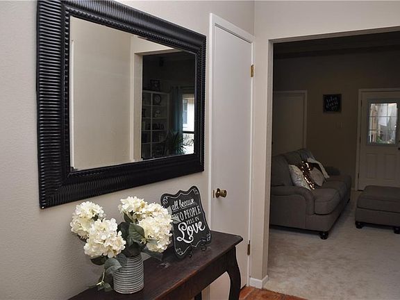 3rd image of 2866 Piping Rock Dr