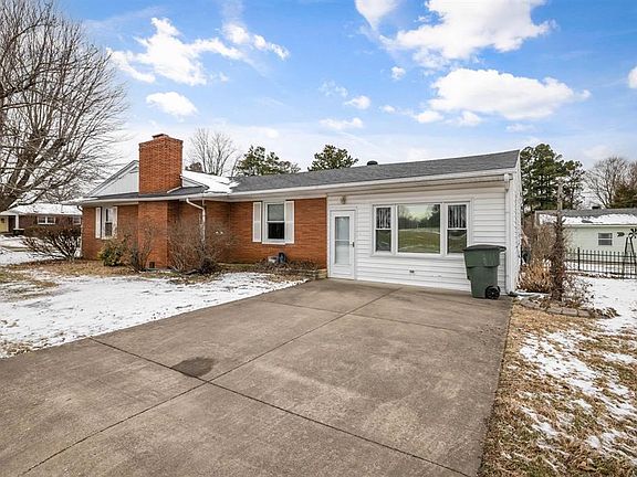 3rd image of 4235 Pendley Ct