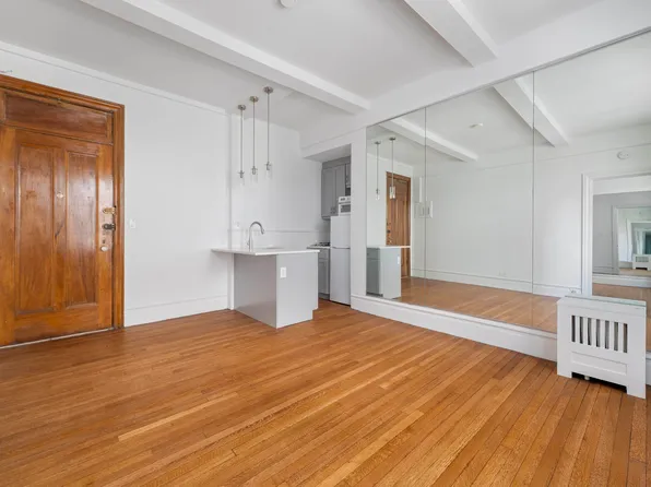 170 West 74th Street image 1 of 5