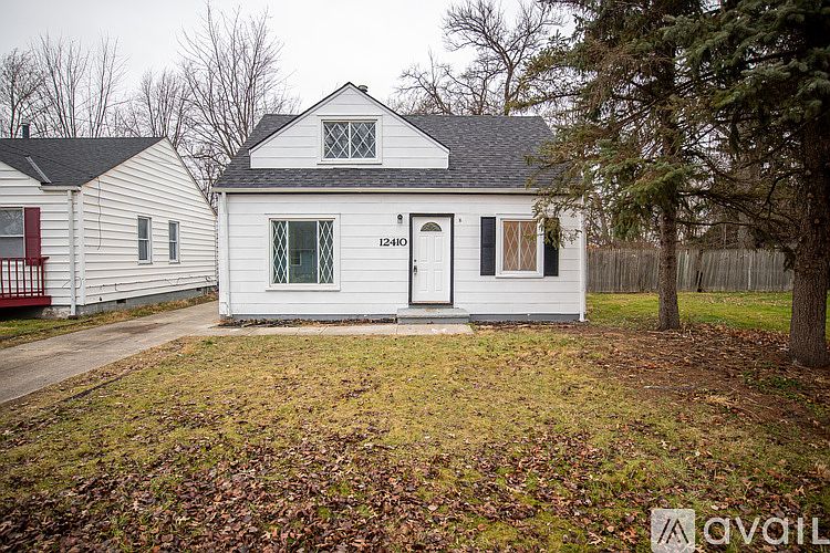 1st image of 12410 Lena Ave #Le