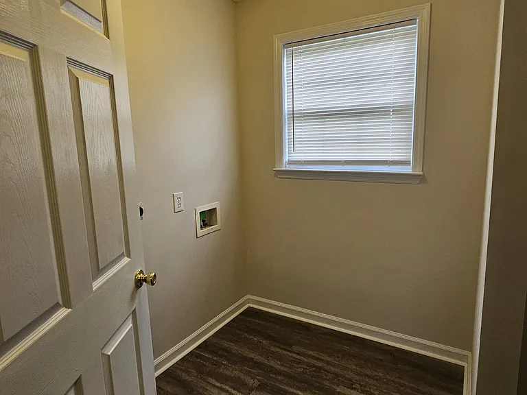 420 Orange St — Photo 9