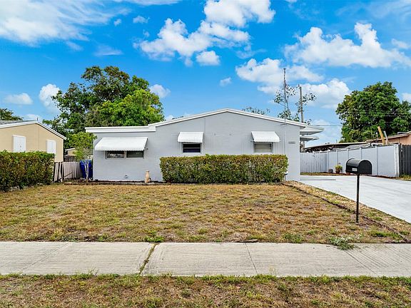 5th image of 1421 N 69th Avenue