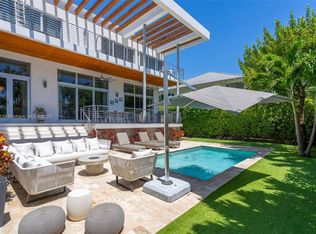 230 W McIntyre St, Key Biscayne, FL 33149