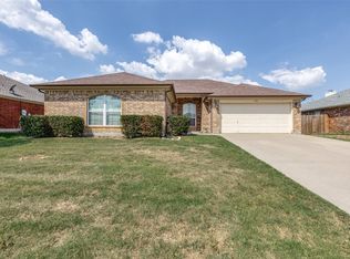 978 Cedar Ridge Ln, Burleson, TX 76028