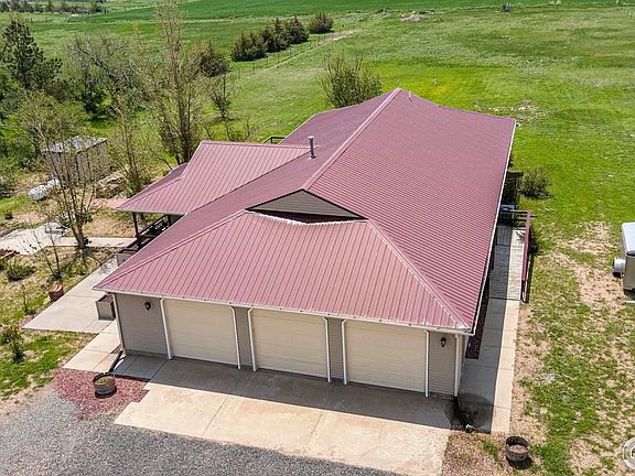 3rd image of 13680 Sunny Knolls Ln