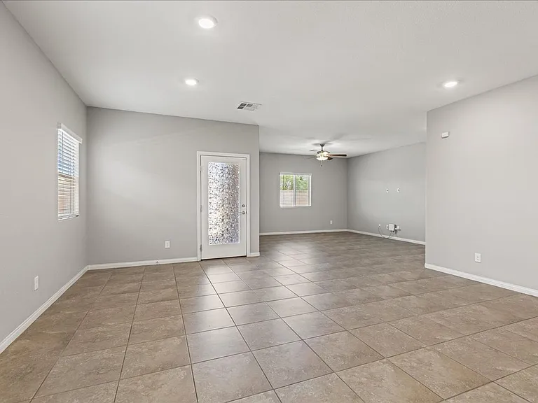 4414 Meline Ave — Photo 7