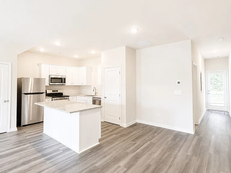 4209 Crosby Ln #15 — Photo 3