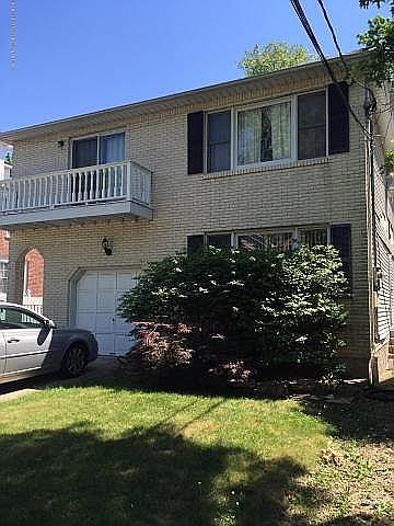 1st image of 133 Sprague Ave