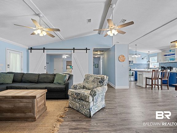 3rd image of 813 Cabana Beach Rd