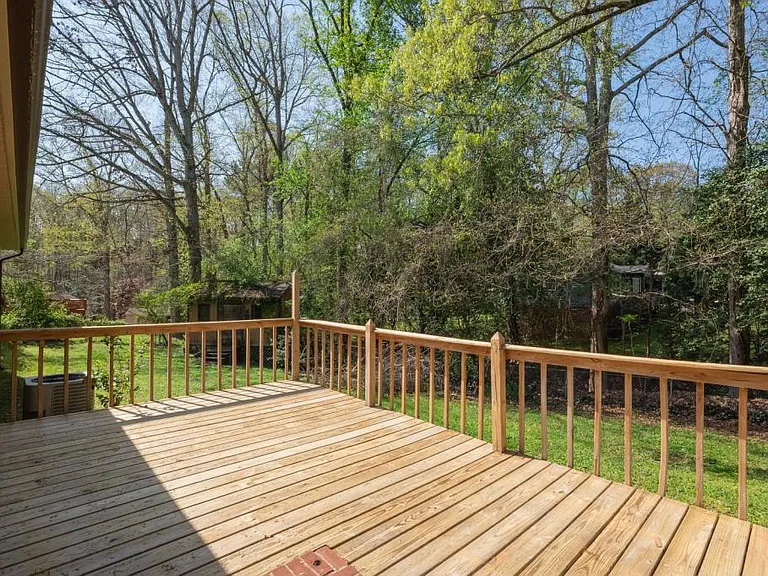 2900 Clintwood Rd — Photo 29