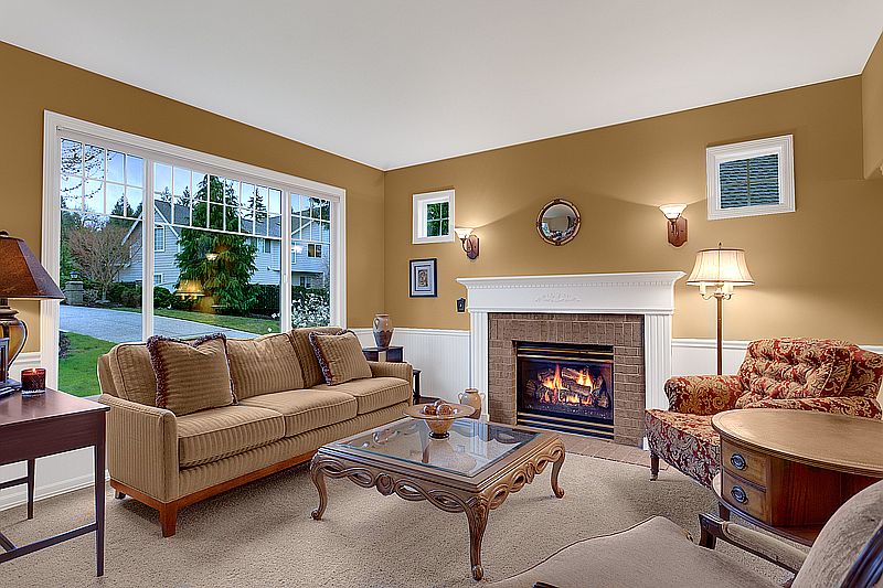 Living Room with Gas FP