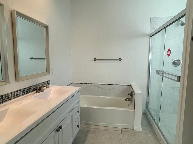 7320 Katella Ave — Photo 3