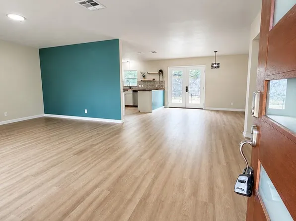 1807 Corona Dr, Austin, TX 78723