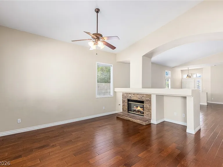 253 Mesquite Ridge Ln — Photo 6