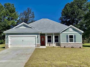 351 Sand Pine Cir, Midway, FL 32343