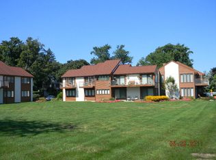 1131 S Shore Dr, Holland, MI