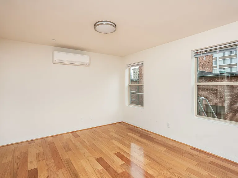 For Rent: Downtown Elegance at 605 Park Ave Your Urban Haven Awaits! — Photo 17