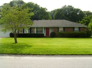 894 Twin Lakes Dr, Sumter, SC 29154
