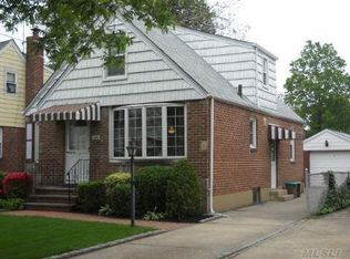 346 Andrews Rd, Mineola, NY 11501
