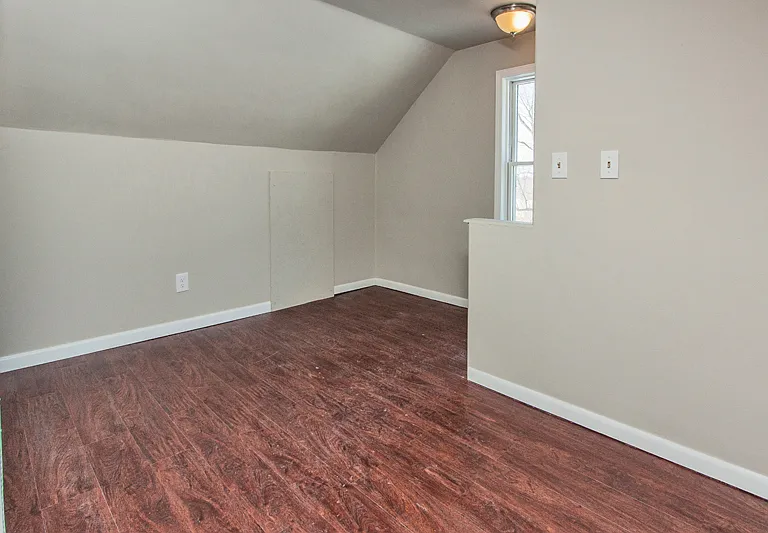 902 Titus Ave — Photo 14
