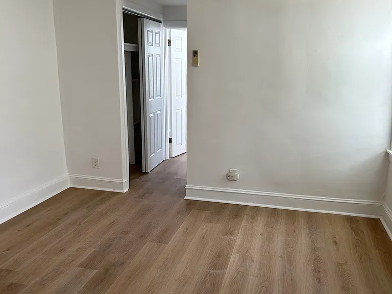 344 S 4th St #3R — Photo 4