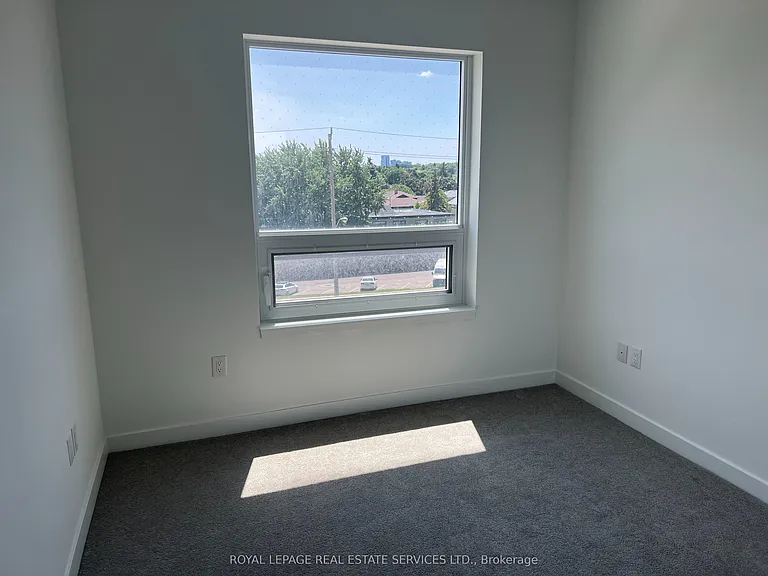 4010 Eglinton Ave W #430 — Photo 12