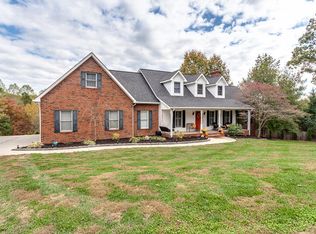 8000 Fieldstone Rd, Knoxville, TN 37938